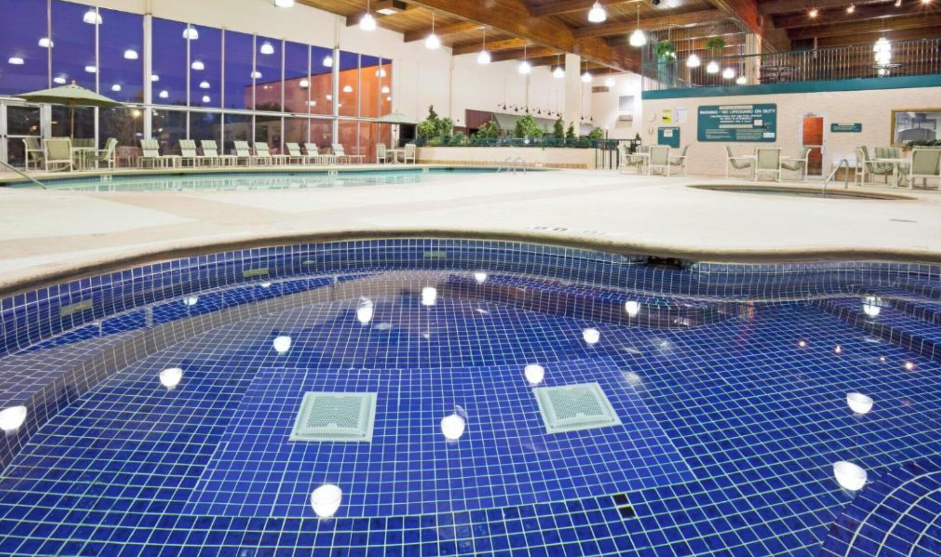 Indoor pool, pool loungers
