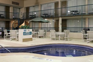 Indoor pool, sun loungers