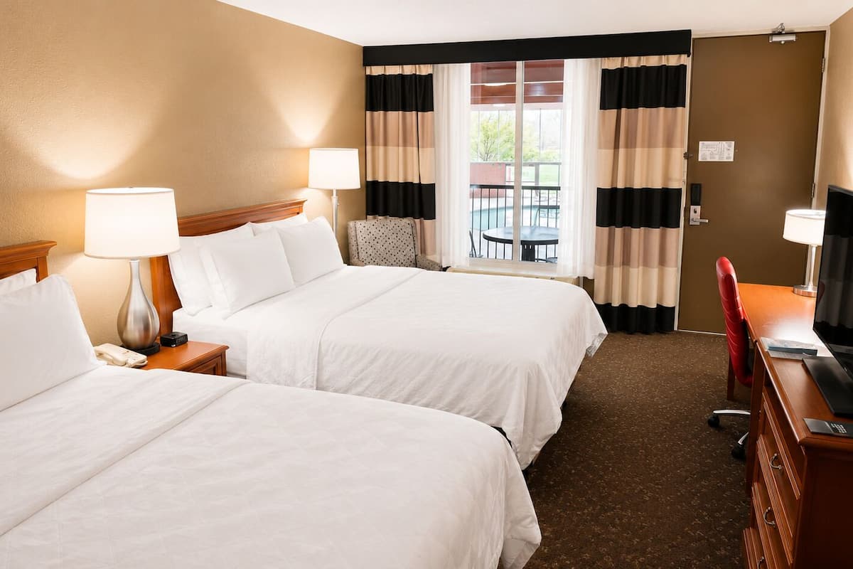 Room, 2 Queen Beds, Non Smoking, Pool View