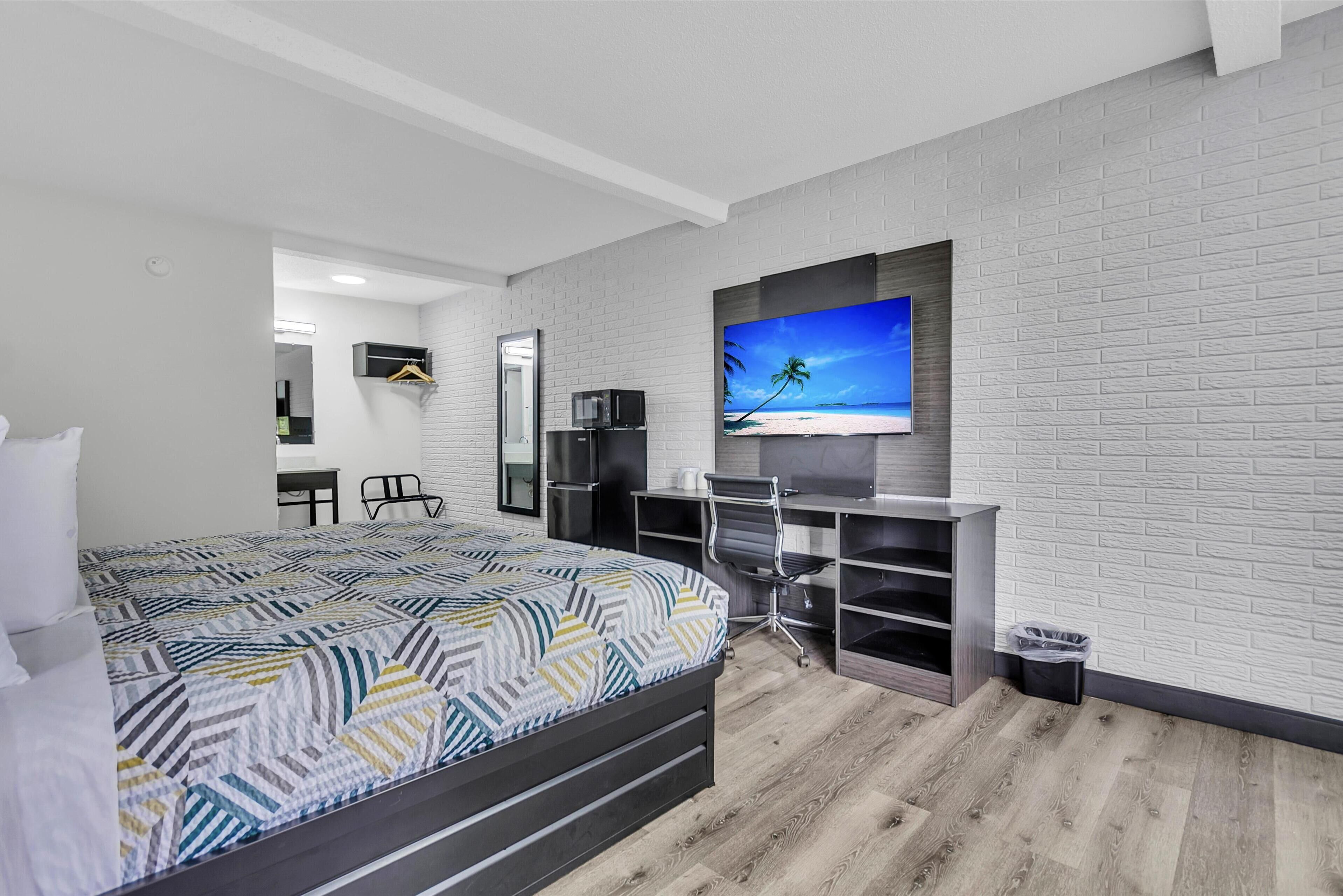 Cortinas opacas, tabla de planchar con plancha, wifi gratis