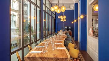 Se sirven desayunos, almuerzos y cenas