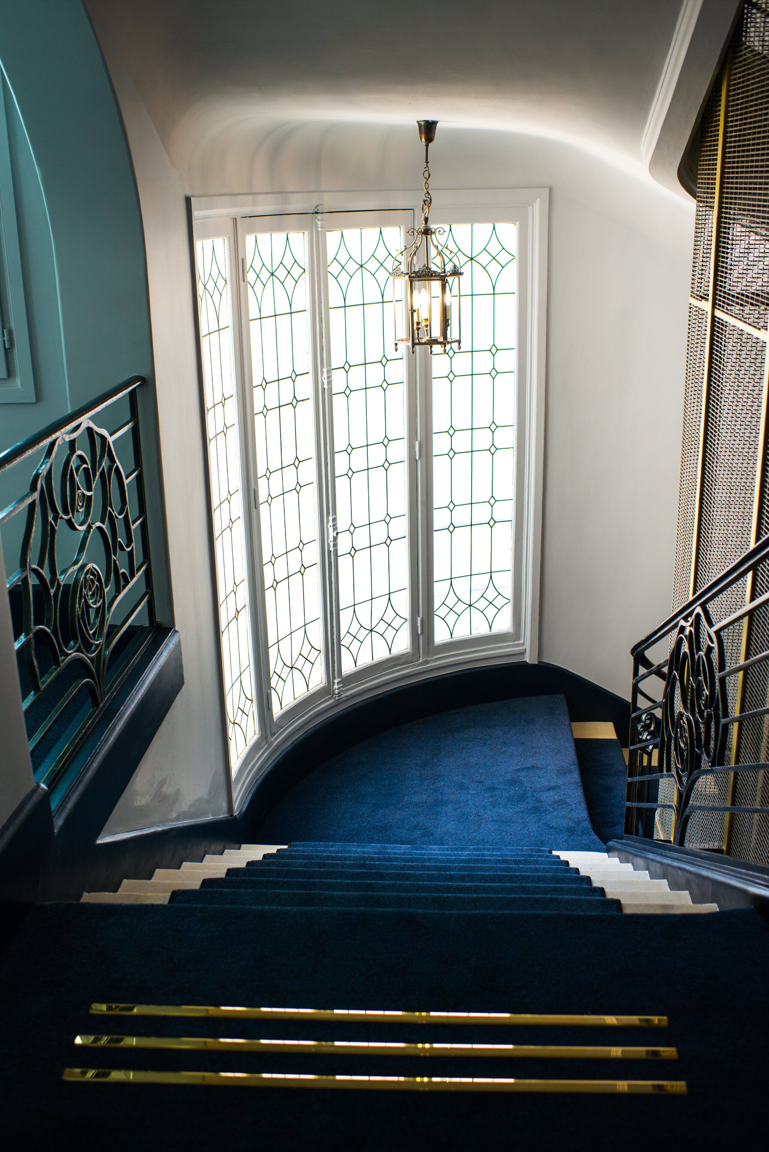 grande signature room with one king bed | staircase