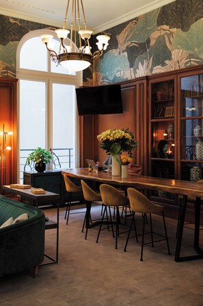 Bar (in der Unterkunft)