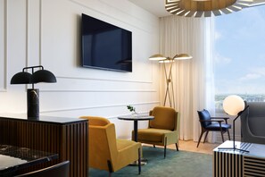 Premier Suite, 1 Bedroom (Club) | Bar (on property) | 2 bars/lounges, rooftop bar - Omni Austin Hotel (Austin)