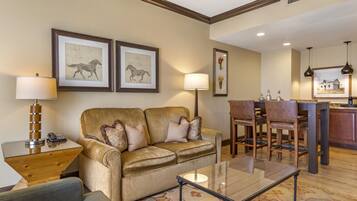 Premium bedding, pillow-top beds, in-room safe, desk