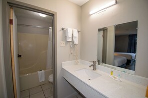 Bañera y toallas