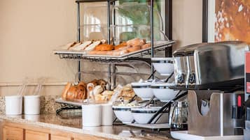 Free daily continental breakfast