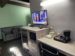 2 Queens - Non Smoking | 1 chambre, bureau, fer et planche à repasser, accès au Wi-Fi (inclus)