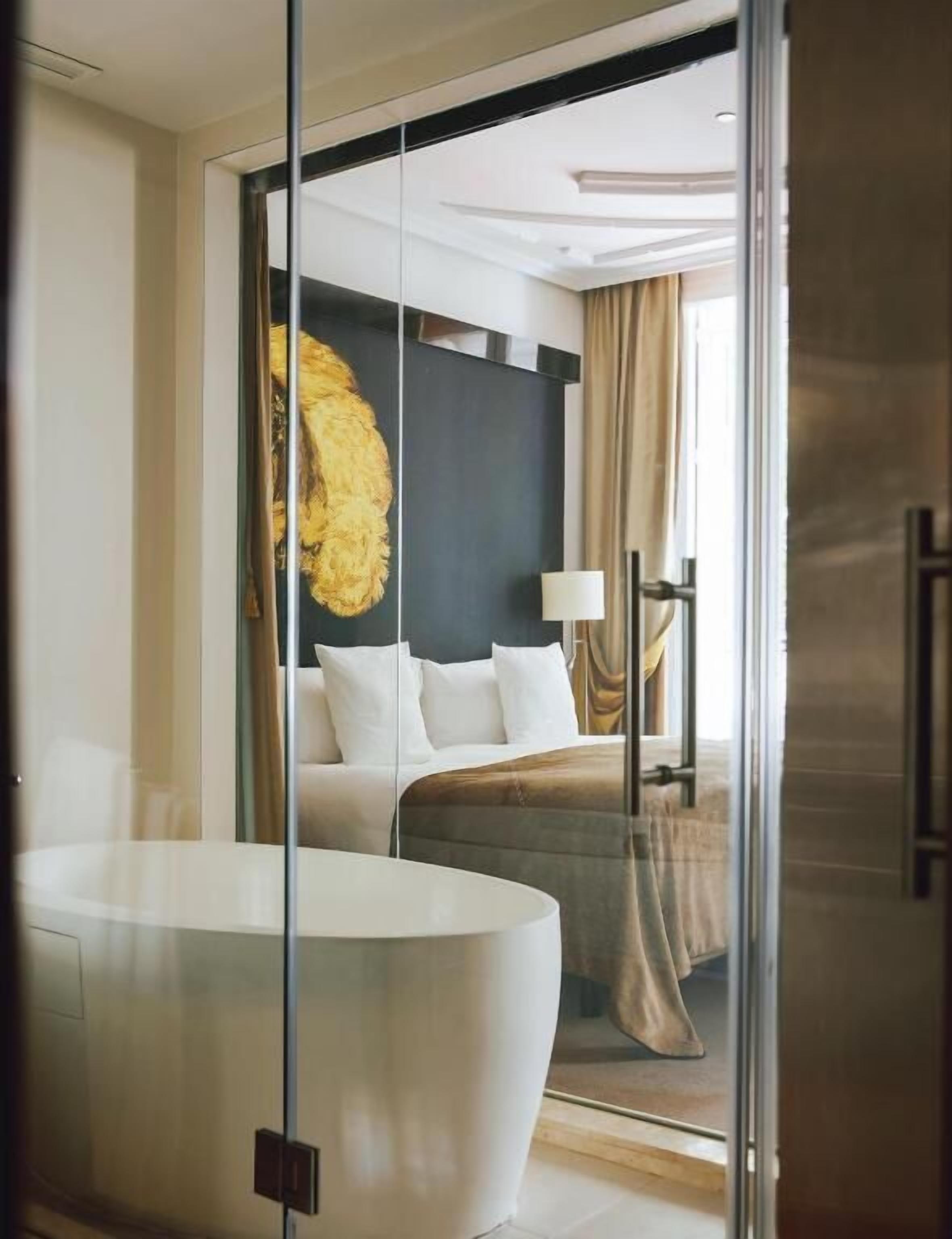 Premium bedding, minibar, in-room safe, desk