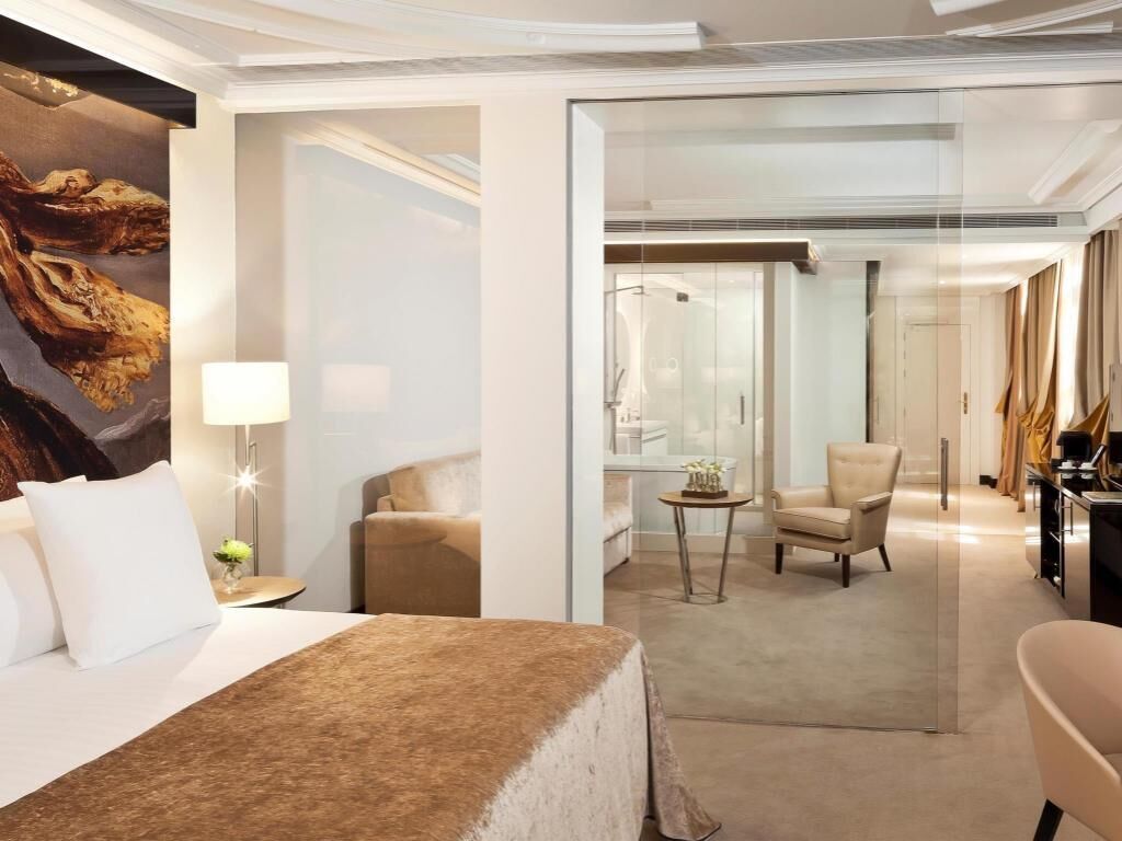 Premium bedding, minibar, in-room safe, desk