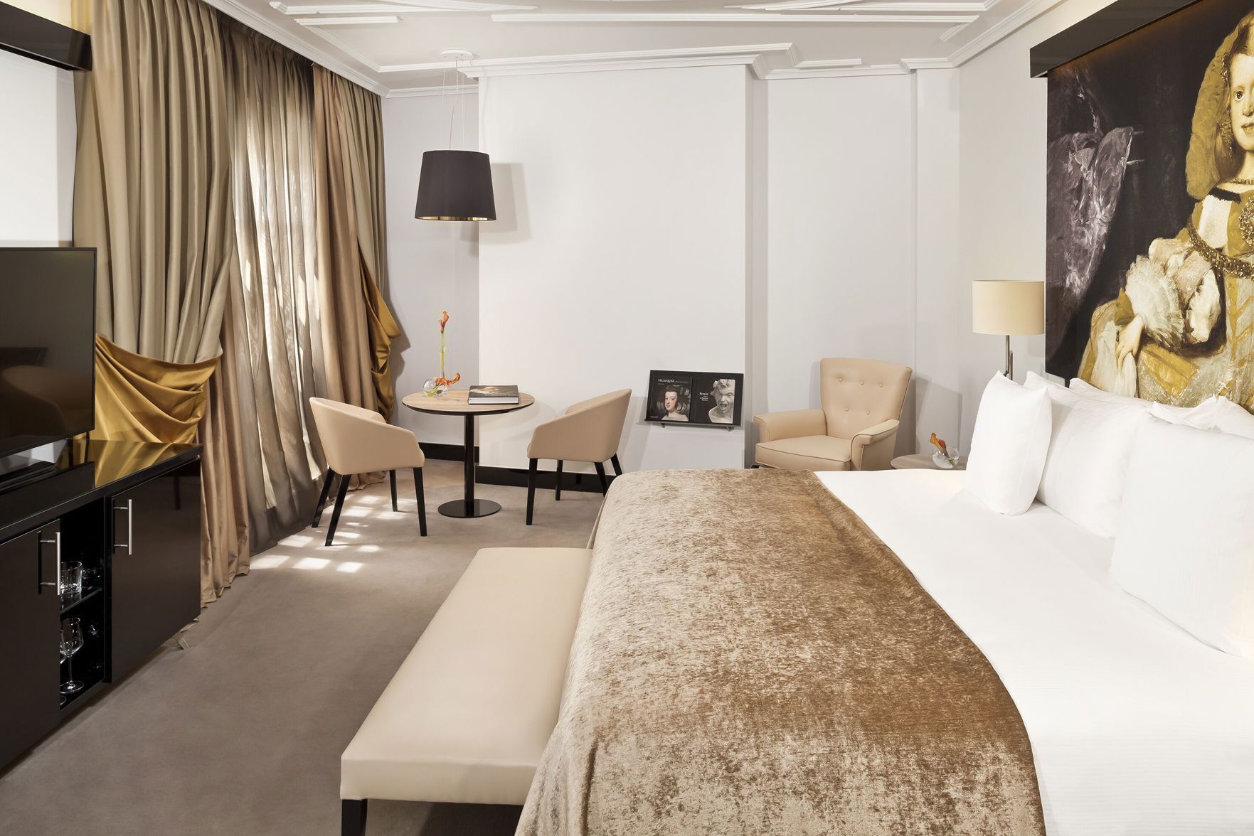 Premium bedding, minibar, in-room safe, desk