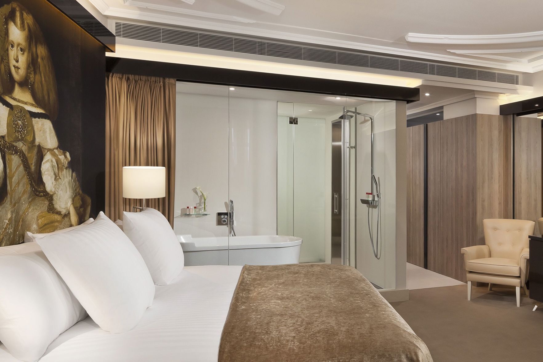 Premium bedding, minibar, in-room safe, desk