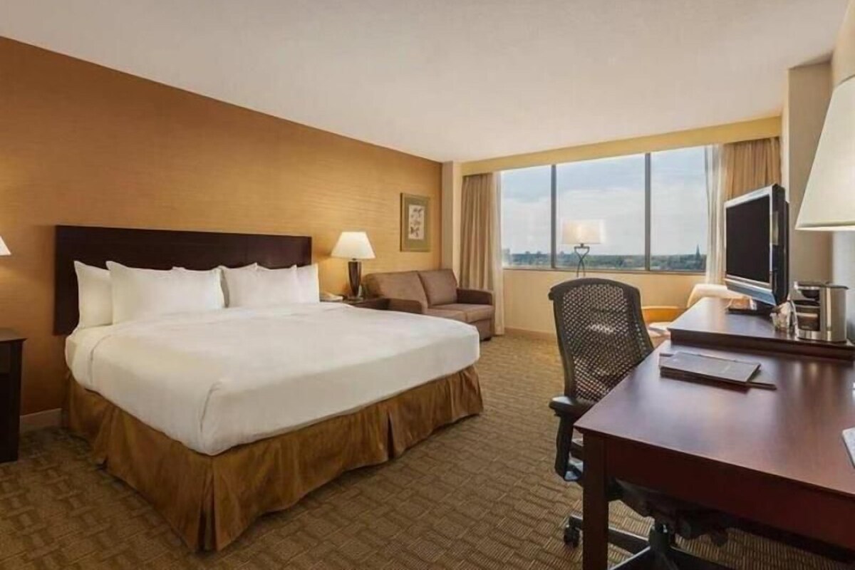 Premium bedding, pillow-top beds, in-room safe, desk
