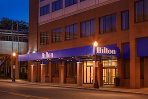 Exterior - Hilton Fort Wayne at the Grand Wayne Convention Center (Fort Wayne)
