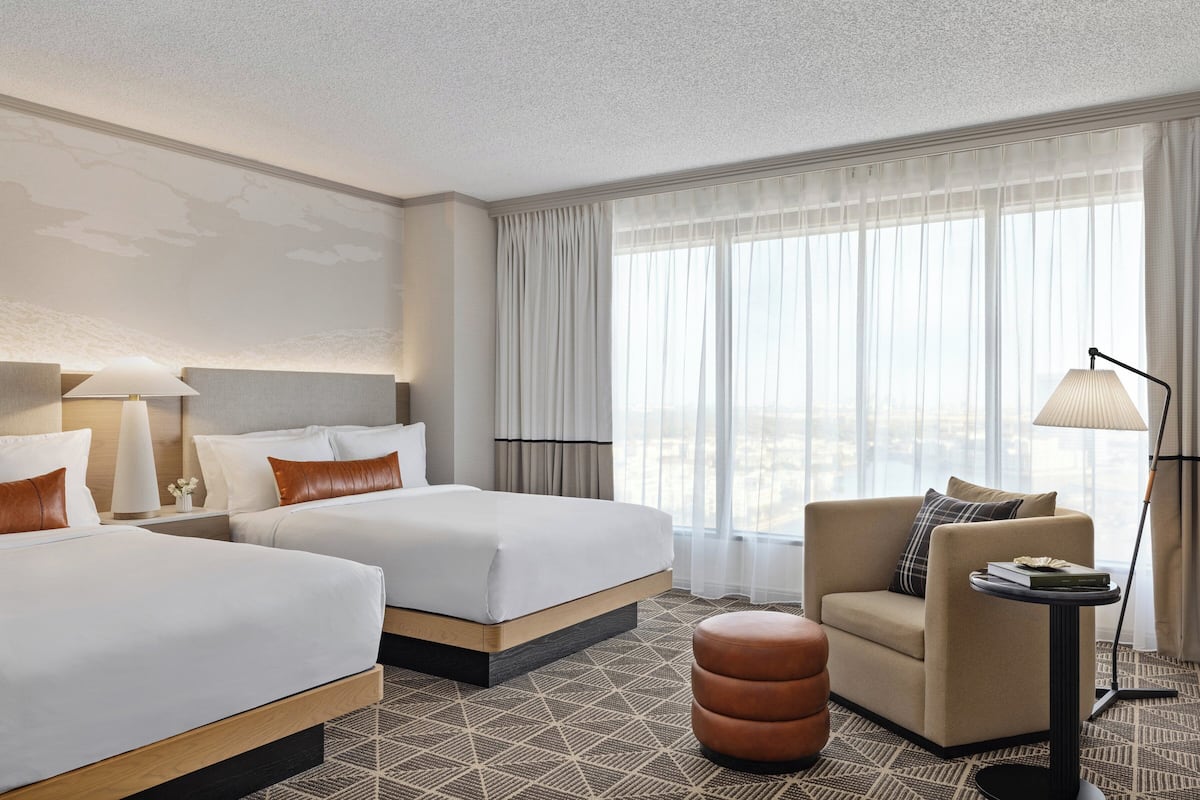 1 bedroom, premium bedding, down comforters, pillowtop beds