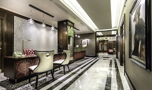Concierge desk