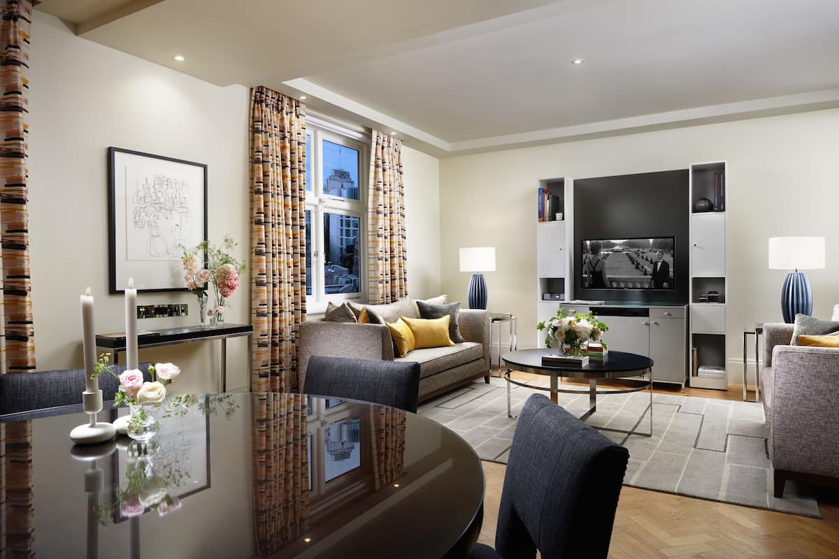 Suite Deluxe, 3 chambres (Kings) | Coin séjour