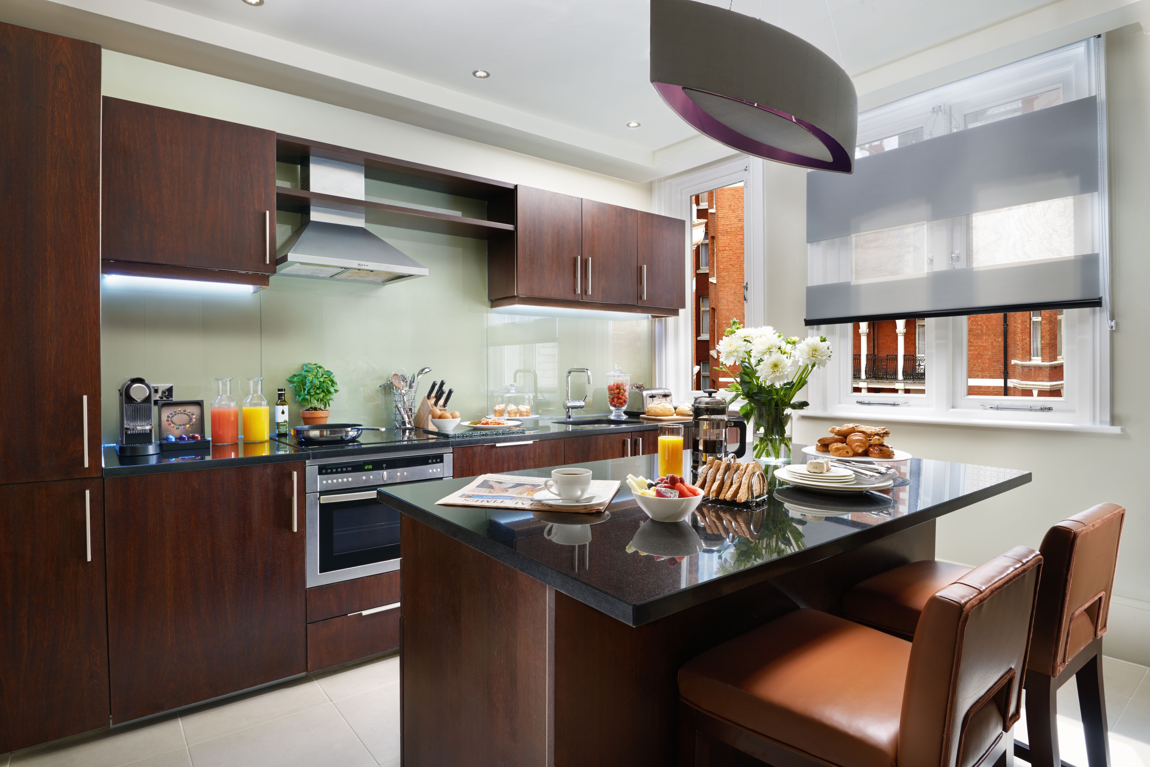 deluxe suite, 3 bedrooms (kings) | private kitchen | fridge, microwave, stovetop, dishwasher