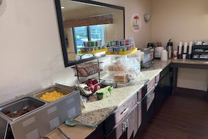 Free daily continental breakfast