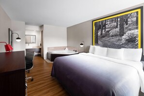 Kamar Deluks, 1 Tempat Tidur King, Bebas Asap Rokok | Setrika/meja setrika, tempat tidur bayi gratis, dan Wi-Fi gratis