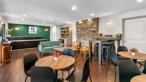 Unclassified image, 2 of 64, button - Quality Inn (Helen)