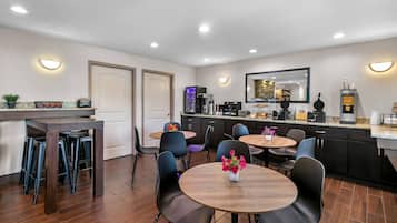 Free daily buffet breakfast
