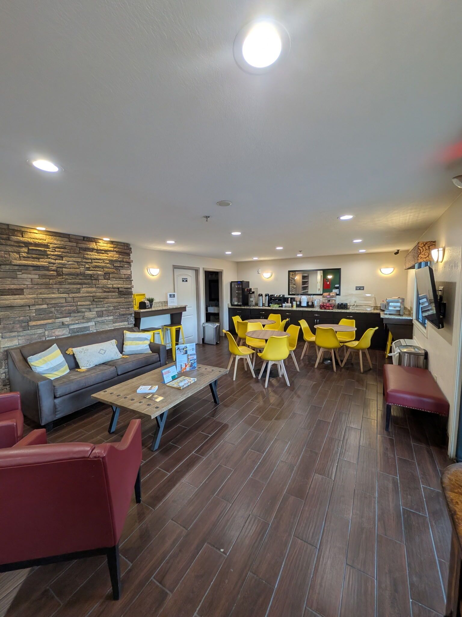 Petit déjeuner buffet compris tous les jours