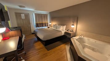 Ferros/tábuas de passar roupa, berços grátis, Wi-Fi de cortesia