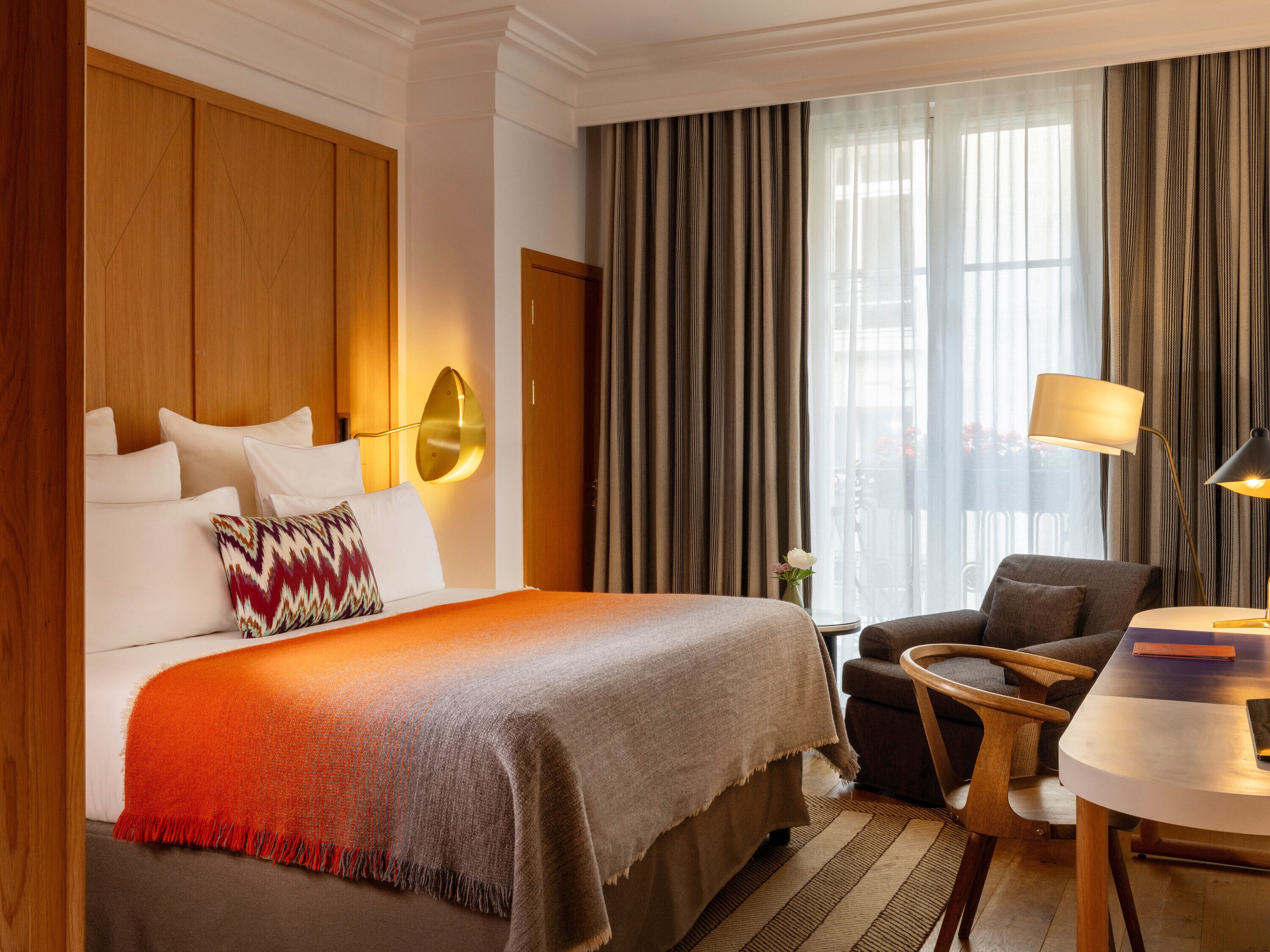 Habitació executiva, balcó | Roba de llit d'alta qualitat, minibar i caixa forta a l'habitació 