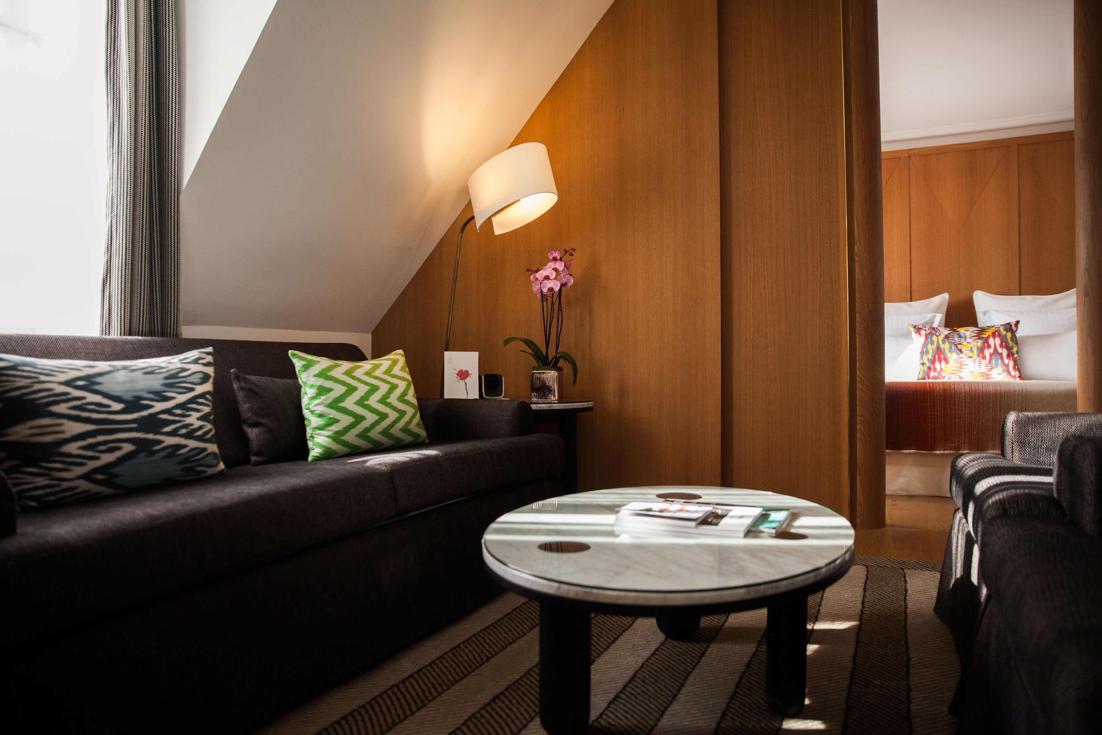 prestige suite | living area | flat-screen tv, toys