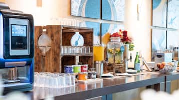Dagelijks ontbijtbuffet (EUR 18.50 per persoon)