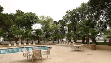 Indoor pool, outdoor pool