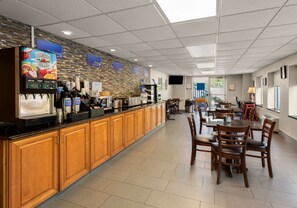 Petit déjeuner buffet compris tous les jours