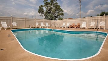 Seasonal outdoor pool