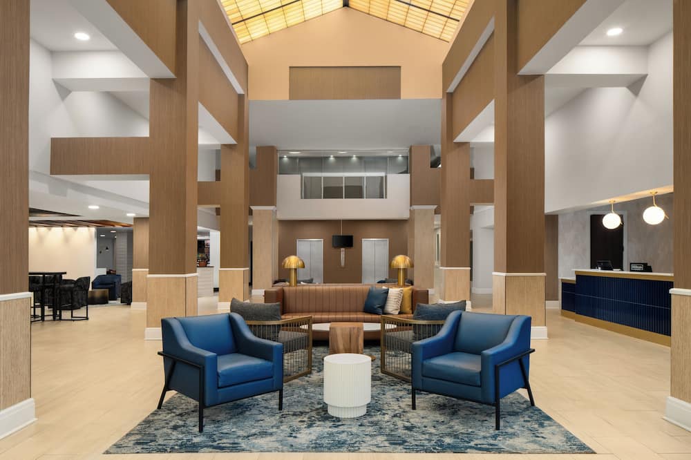 Doubletree by Hilton Hotel Norfolk Airport