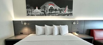 Ramada by Wyndham Anaheim Convention Center