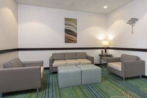 Exterior - Holiday Inn Express Hotel & Suites New Philadelphia by IHG (New Philadelphia)