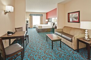 In-room safe, desk, iron/ironing board, free cribs/infant beds - Holiday Inn Express Hotel & Suites New Philadelphia by IHG (New Philadelphia)