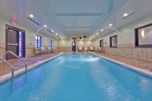 Pool - Holiday Inn Express Hotel & Suites New Philadelphia by IHG (New Philadelphia)
