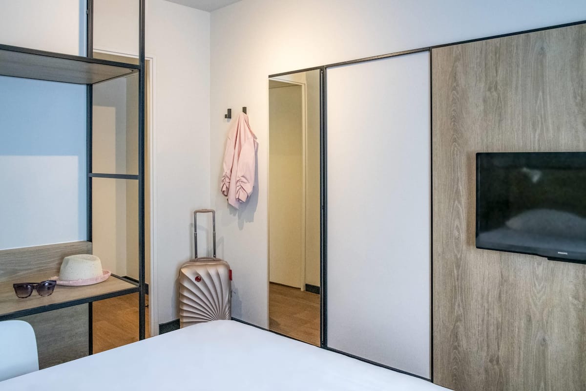 In-room safe, individually decorated, desk, blackout drapes