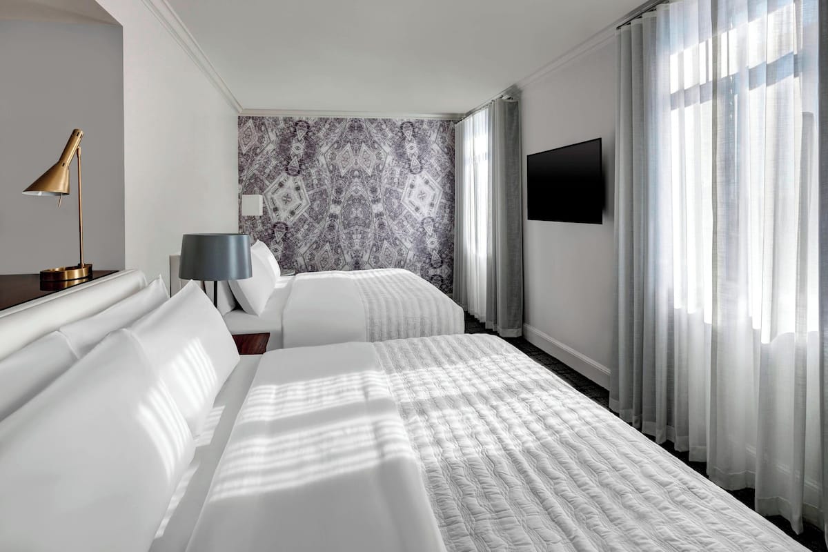Room, Multiple Beds