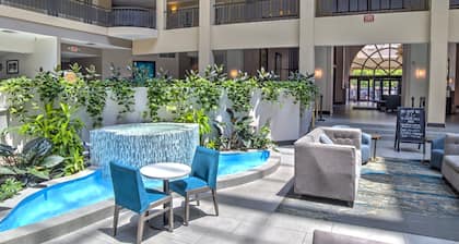 Embassy Suites by Hilton Indianapolis North