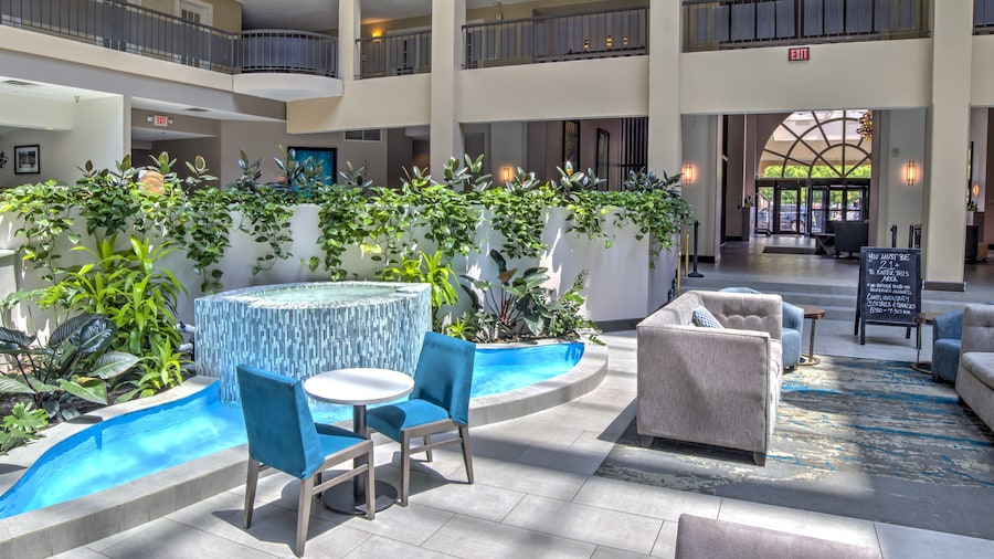 Embassy Suites by Hilton Indianapolis North