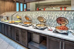 Tägliches inbegriffenes Frühstücksbuffet