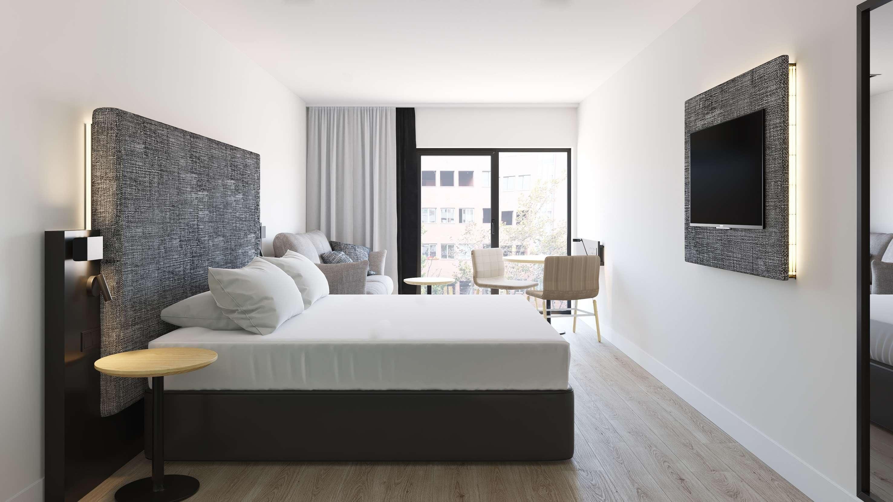 Premium bedding, free minibar items, in-room safe, desk
