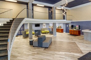 Lobby - Quality Inn & Suites Apex - Holly Springs (Apex)