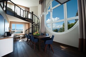 Ropa de cama de alta calidad y minibar 