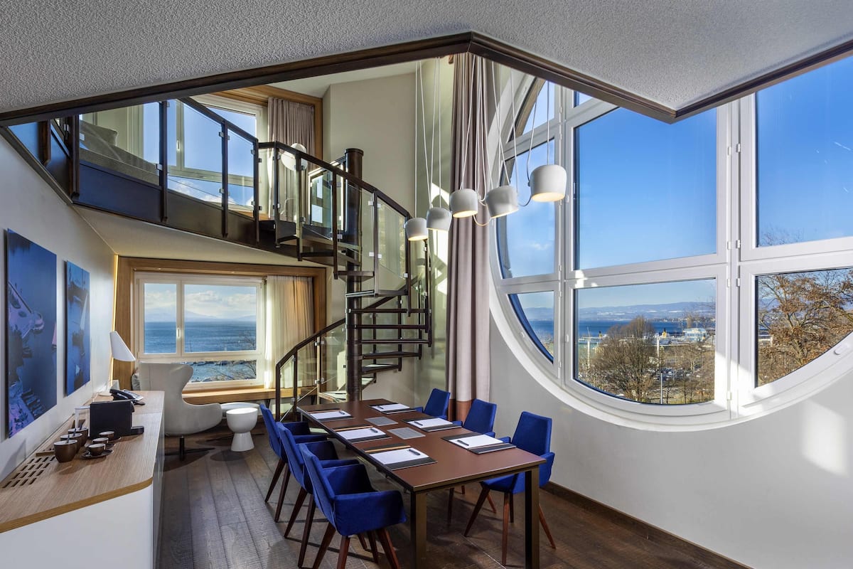 Suite, 1 King Bed, Lake View | Premium bedding, minibar, in-room safe, desk