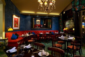 Lunch and dinner served, Regional cuisine