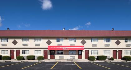 Red Roof Inn Dayton - Huber Heights